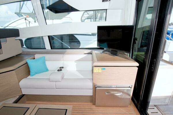 2019 Beneteau 50