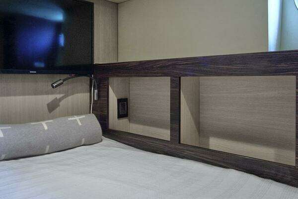 Azimut 72 Flybridge Yacht For Sale