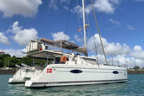 45ft Fountaine Pajot Yacht For Sale