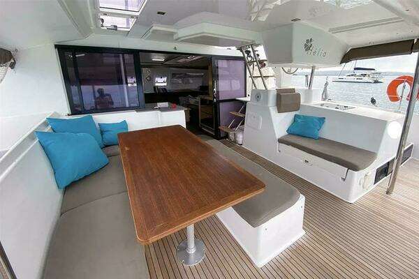 Fountaine Pajot Helia 44 Yacht For Sale