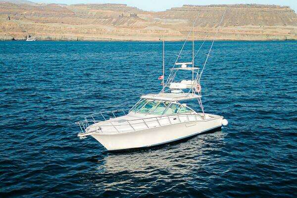 Cabo 40 Express Yacht For Sale
