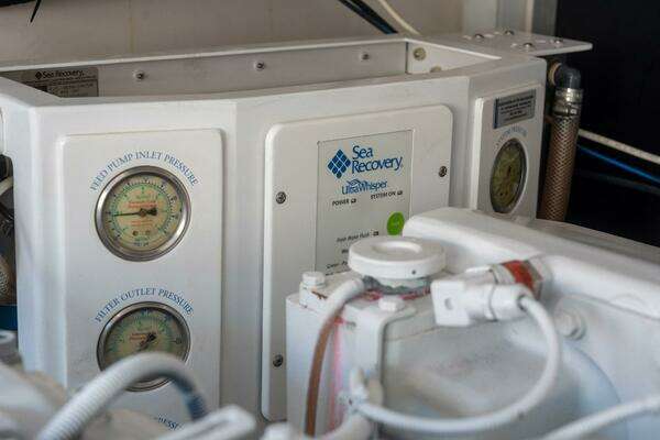 Cabo 40 Express Yacht For Sale