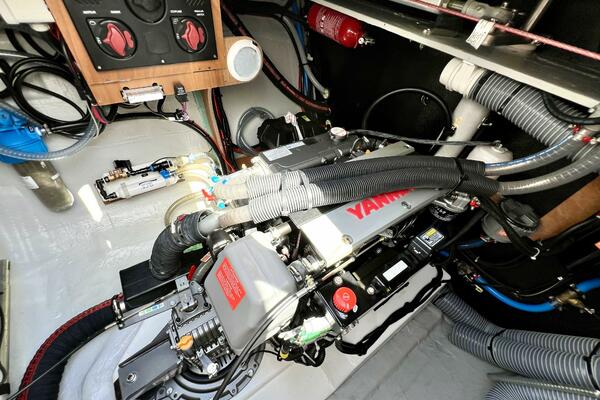 Kweli 44ft Excess Yacht For Sale