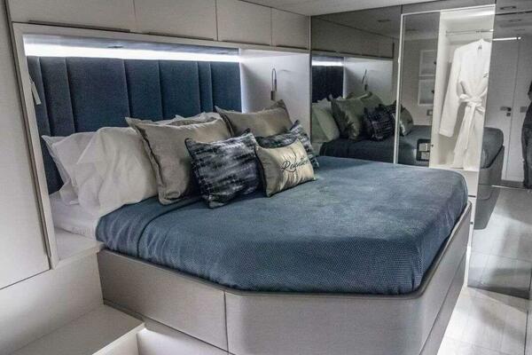 RELENTLESS 60ft Sunreef Yacht For Sale