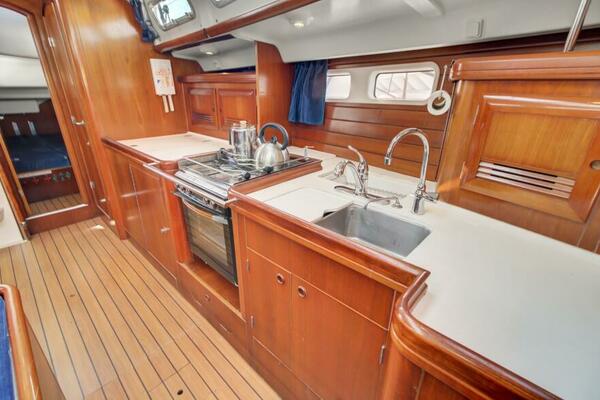 Phantom 47ft Beneteau Yacht For Sale