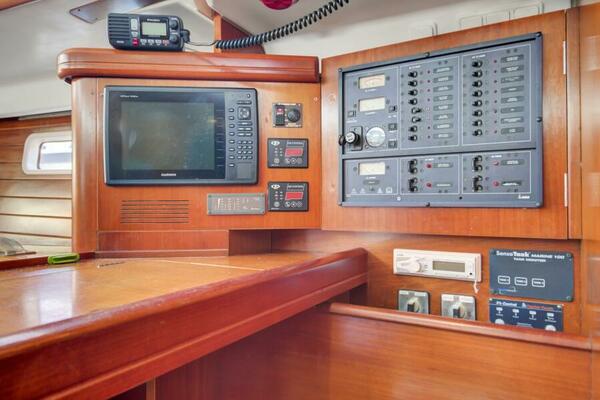 Phantom 47ft Beneteau Yacht For Sale