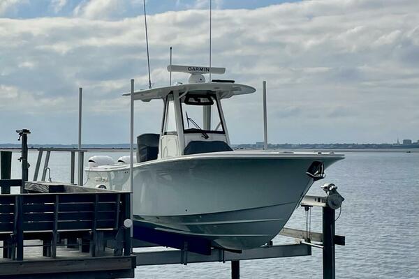 R amp R 28ft Regulator Yacht For Sale