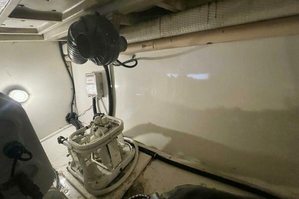 Musn t Touch It 38ft Egg Harbor Yacht For Sale