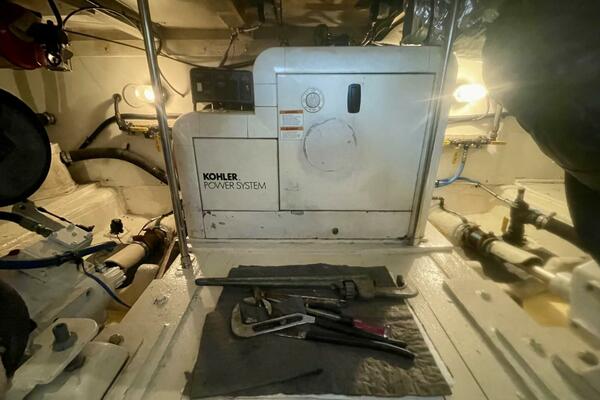 Musn t Touch It 38ft Egg Harbor Yacht For Sale