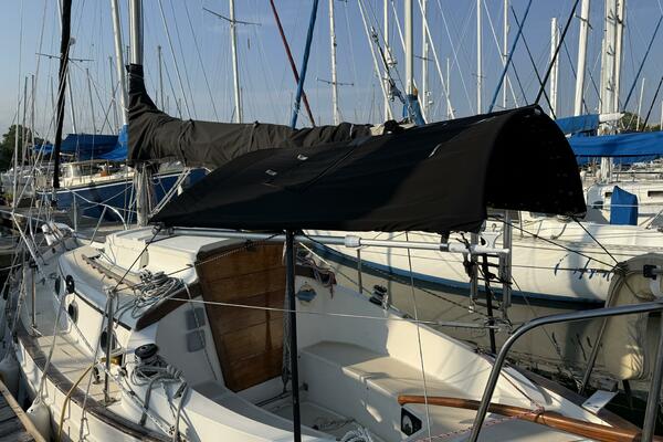 Stardust 25ft Pacific Seacraft Yacht For Sale