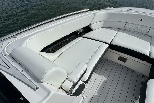 Belle Vie 29ft Regal Yacht For Sale