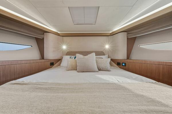New Prestige F4 3 43ft Prestige Yacht For Sale