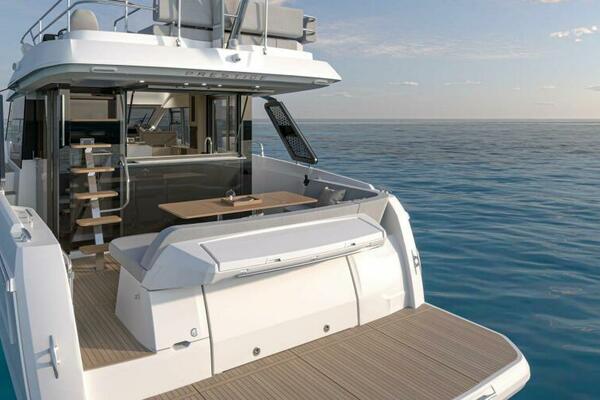 2026 Prestige F4.3 Flybridge 