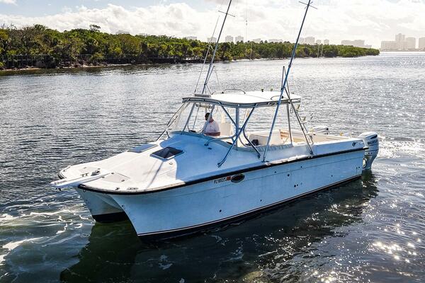 BOBCAT 30ft Powercat Yacht For Sale