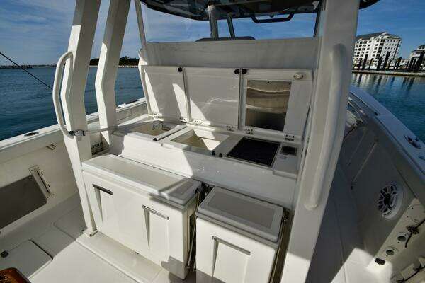 Pursuit 358 S Yacht For Sale