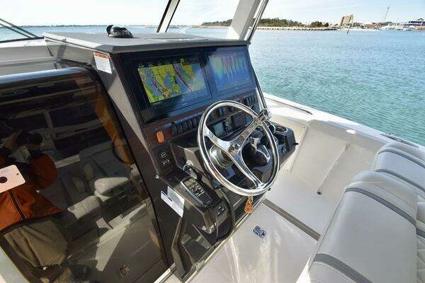 Pursuit 358 S Yacht For Sale
