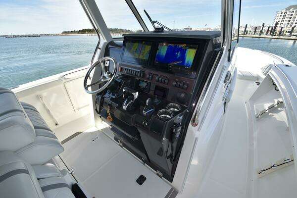 Pursuit 358 S Yacht For Sale