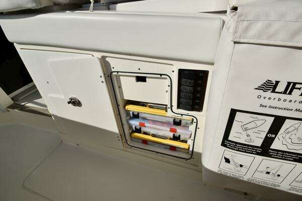 Pursuit 358 S Yacht For Sale