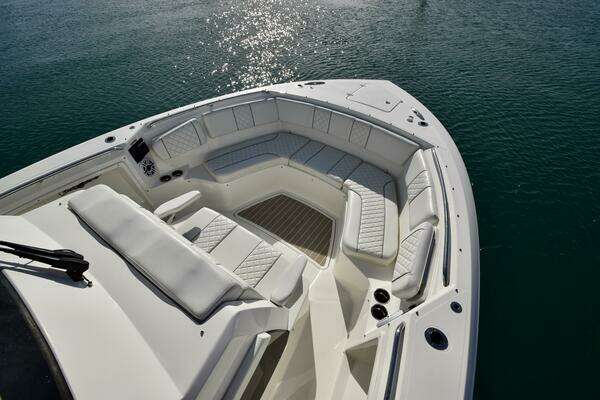 Pursuit 358 S Yacht For Sale