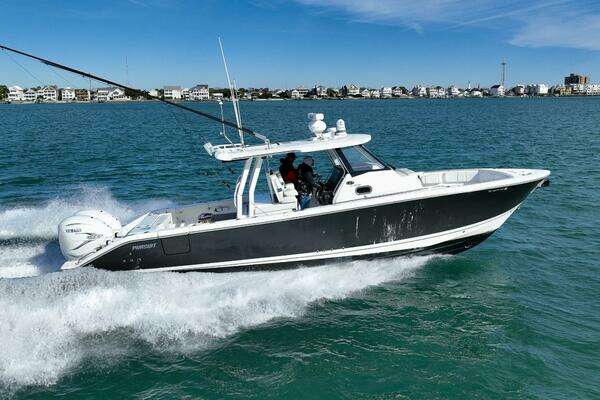 Pursuit 358 S Yacht For Sale