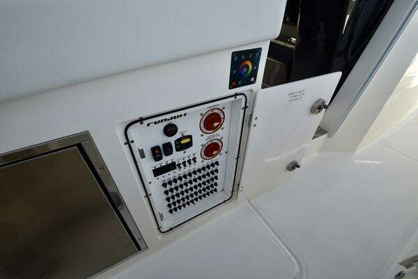 Pursuit 358 S Yacht For Sale