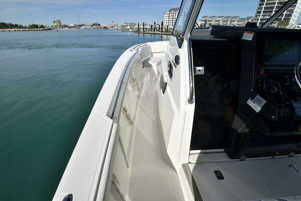 Pursuit 358 S Yacht For Sale