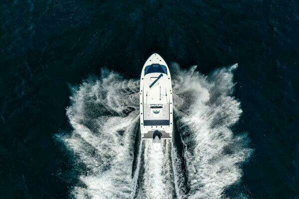 Photo of the 2026 Reef Runner 230