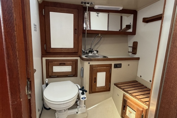 Unsightly 36ft Catalina Yacht For Sale