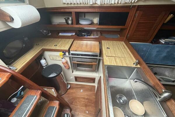 Unsightly 36ft Catalina Yacht For Sale