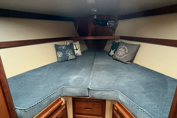 Unsightly 36ft Catalina Yacht For Sale