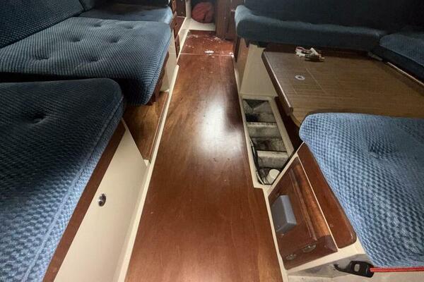 Unsightly 36ft Catalina Yacht For Sale