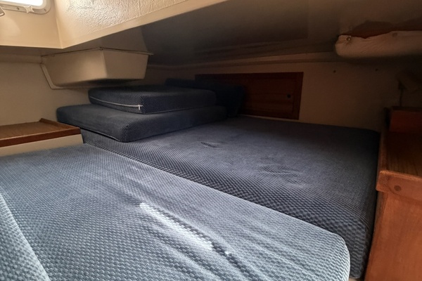 Unsightly 36ft Catalina Yacht For Sale