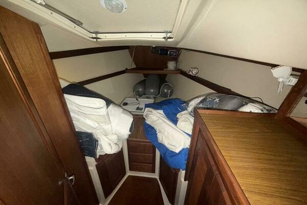 Unsightly 36ft Catalina Yacht For Sale