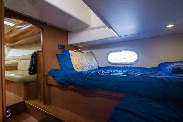 Luhrs 37 Canyon Express Yacht For Sale