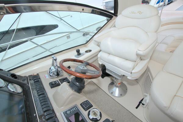 44ft Sea Ray Yacht For Sale