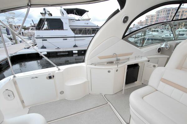 44ft Sea Ray Yacht For Sale