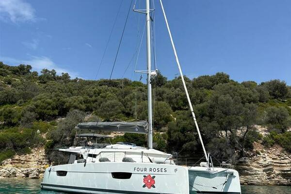 Four Roses 44ft Fountaine Pajot Yacht For Sale