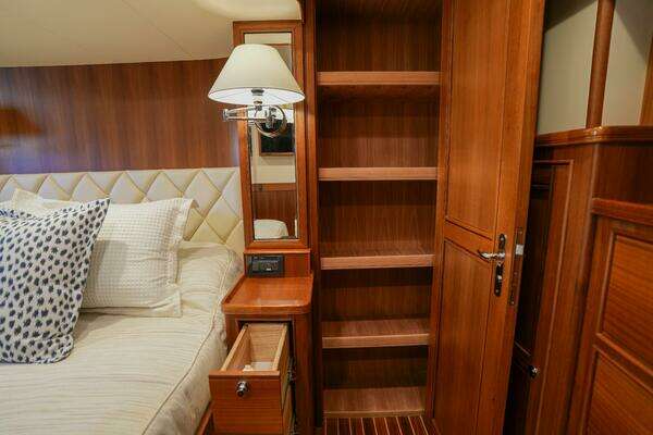 Marlow Explorer 53E-CB Yacht For Sale