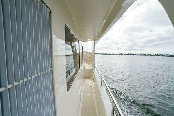 Marlow Explorer 53E-CB Yacht For Sale