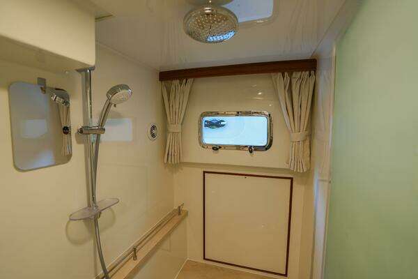 Marlow Explorer 53E-CB Yacht For Sale