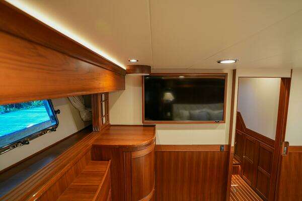 Marlow Explorer 53E-CB Yacht For Sale
