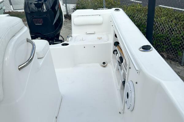 21ft Pro Line Yacht For Sale