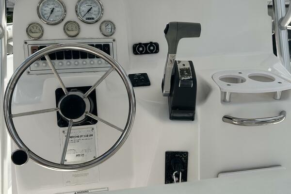 21ft Pro Line Yacht For Sale