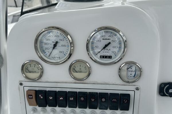 21ft Pro Line Yacht For Sale