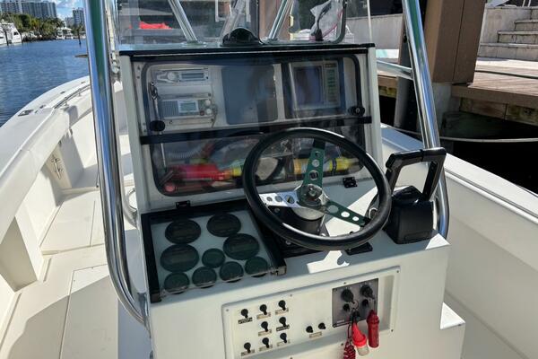 28ft Whitewater Yacht For Sale