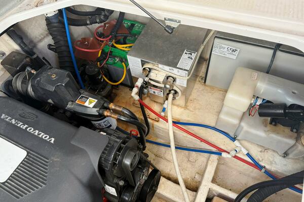 26ft Wellcraft Yacht For Sale