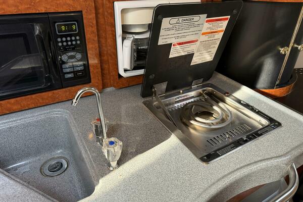 26ft Wellcraft Yacht For Sale