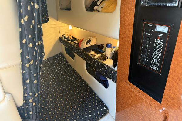 26ft Wellcraft Yacht For Sale