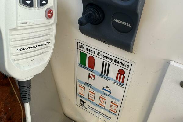 26ft Wellcraft Yacht For Sale