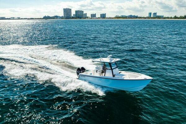 28ft Reef Runner Yacht For Sale